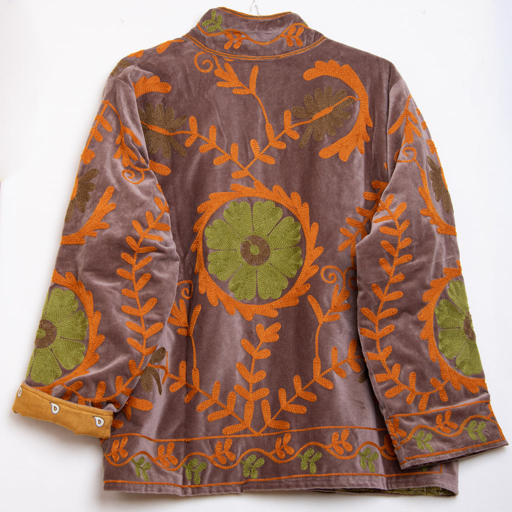 Chaqueta de Terciopelo Bordada – Estampado Floral Oriental