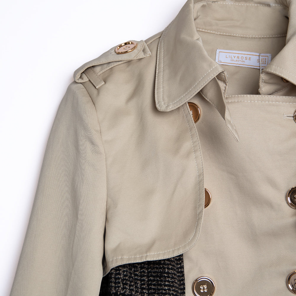 Chaqueta entallada gris y beige