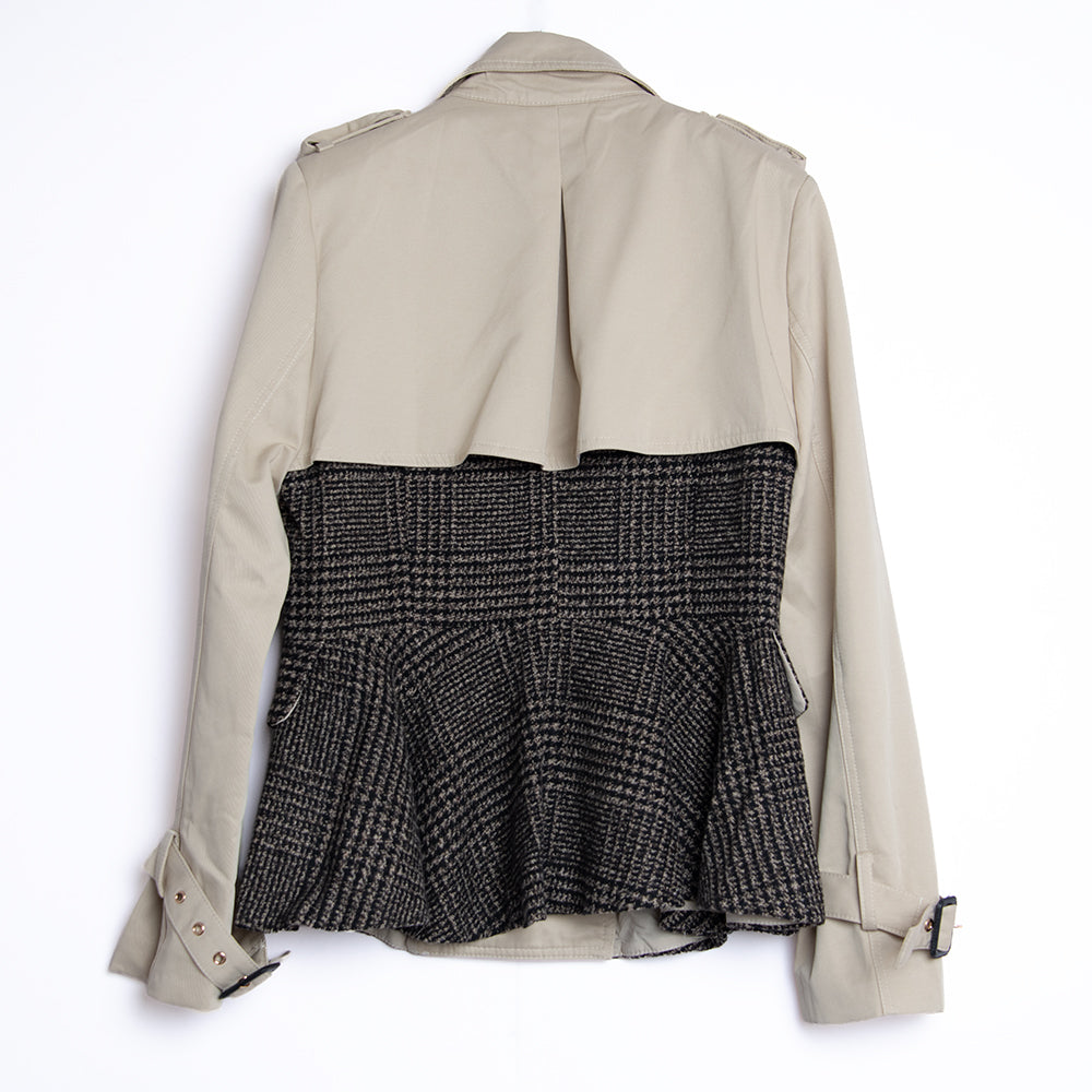 Chaqueta entallada gris y beige
