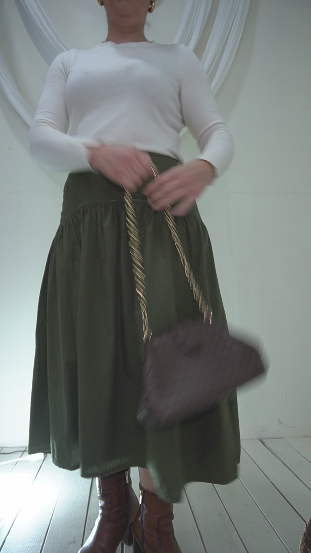 Bolso trenzado marrón chocolate